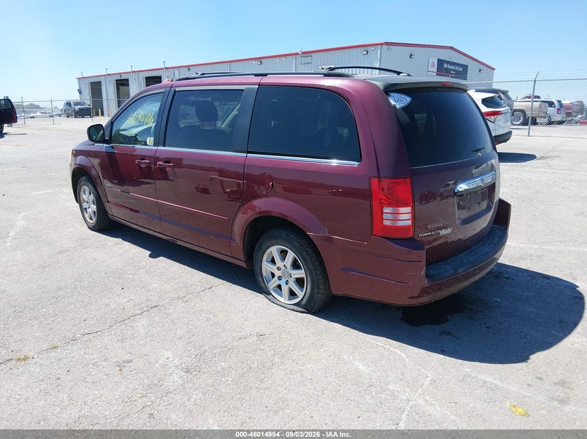 2008 CHRYSLER TOWN & COUNTRY auction photo 3