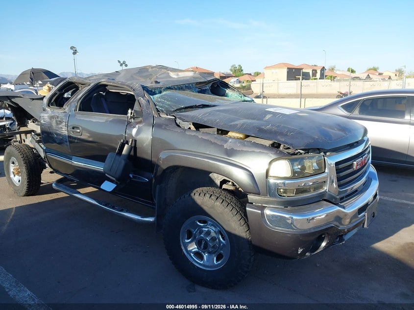GMC SIERRA 2500HD 2004 VIN 1GTHC29204E395266