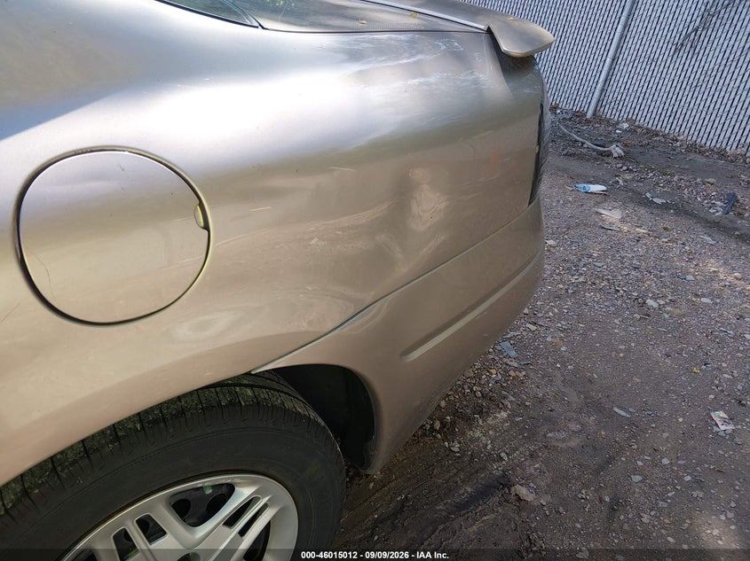 2004 PONTIAC BONNEVILLE auction photo 6