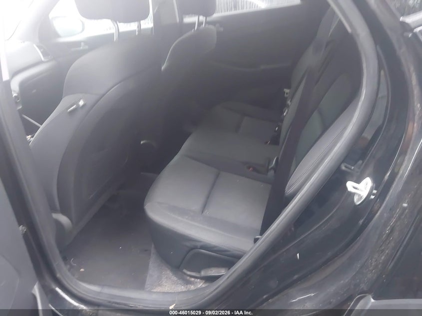 HYUNDAI TUCSON 2017 VIN KM8J23A4XHU570539
