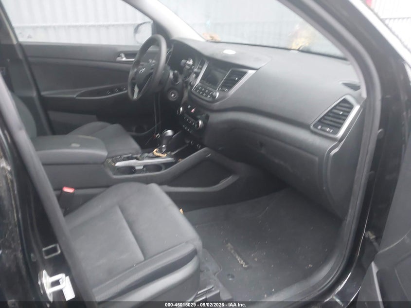 2017 HYUNDAI TUCSON auction photo 5