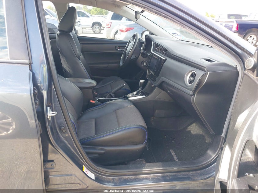 2019 TOYOTA COROLLA auction photo 5