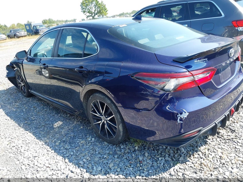 2022 TOYOTA CAMRY auction photo 3
