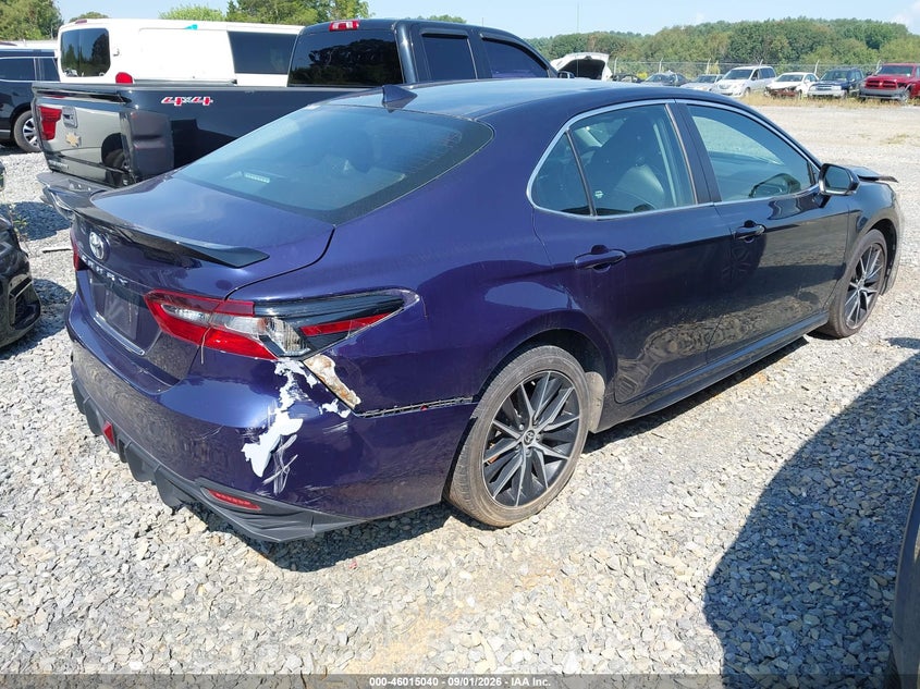 2022 TOYOTA CAMRY auction photo 4