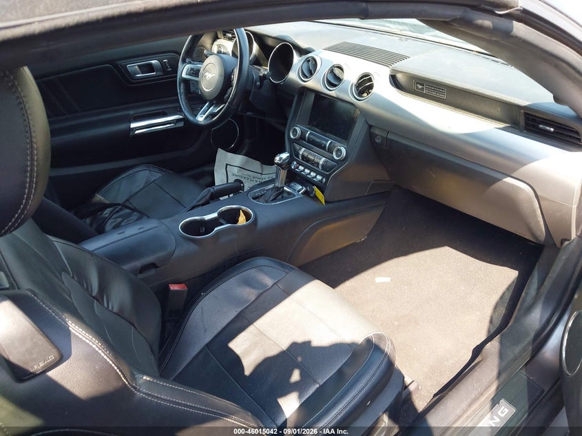 2020 FORD MUSTANG auction photo 5