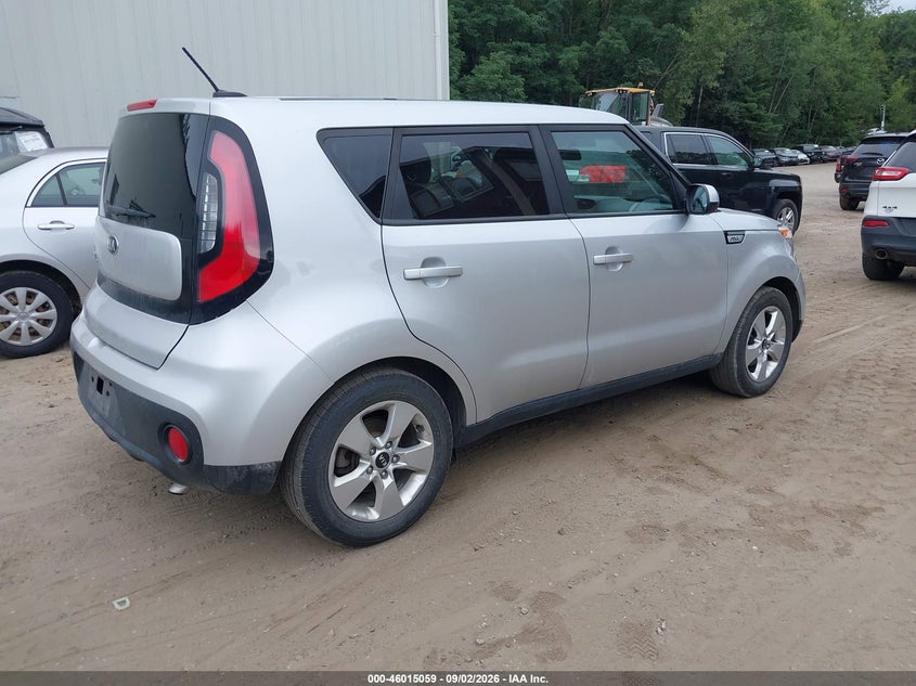 2017 KIA SOUL auction photo 4