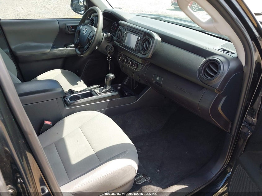 2019 TOYOTA TACOMA auction photo 5