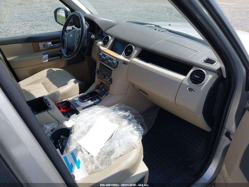 2016 LAND ROVER LR4 auction photo 5