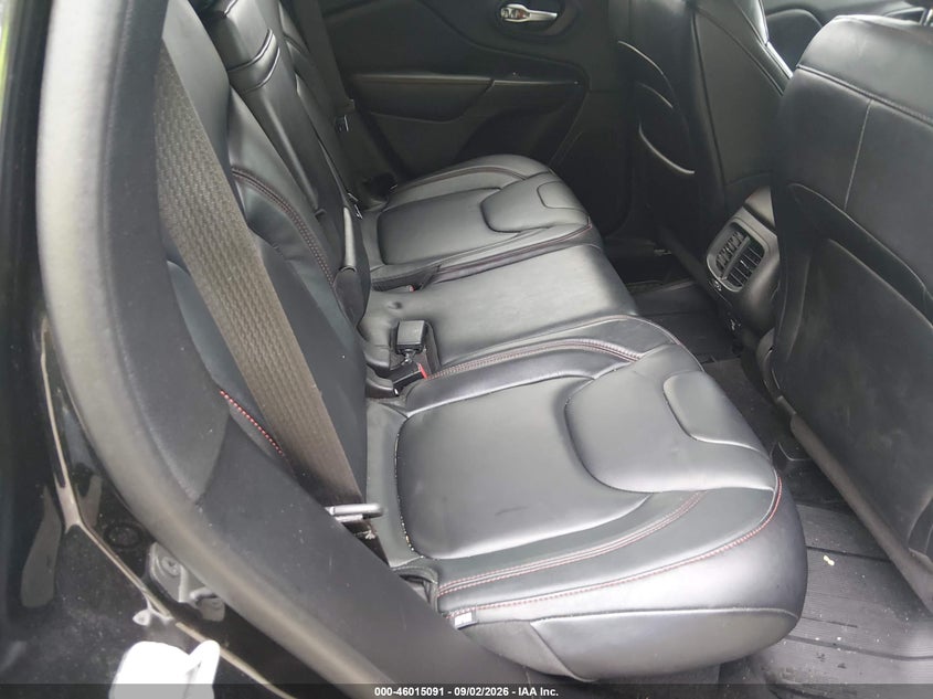 2014 JEEP CHEROKEE auction photo 8