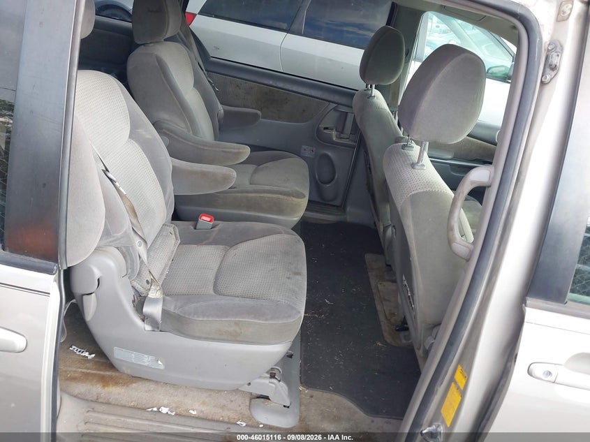 2009 TOYOTA SIENNA auction photo 8