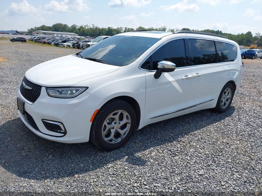 2023 CHRYSLER PACIFICA auction photo 2