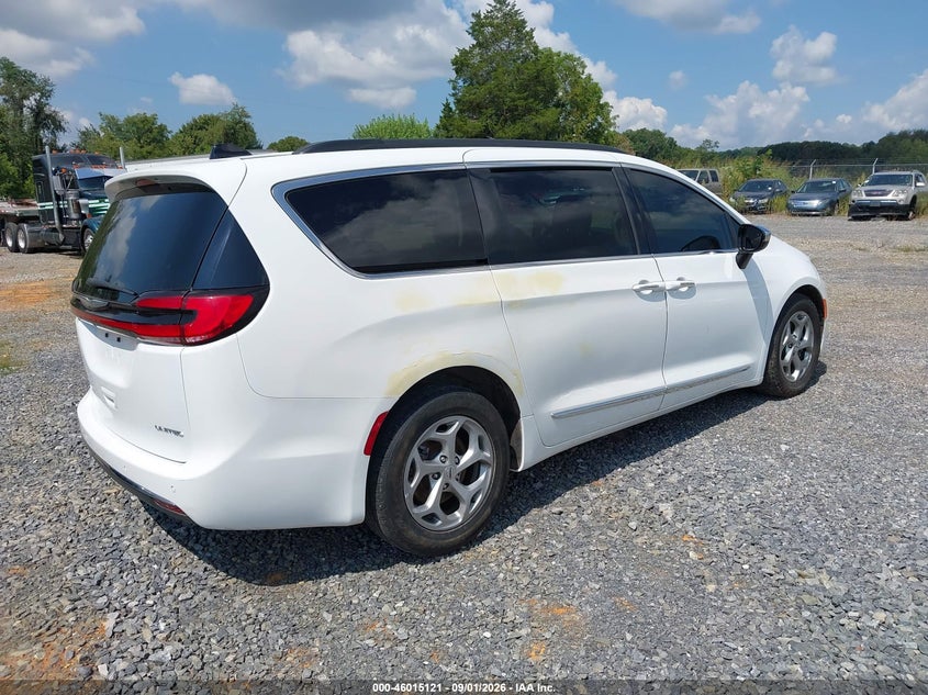 2023 CHRYSLER PACIFICA auction photo 4