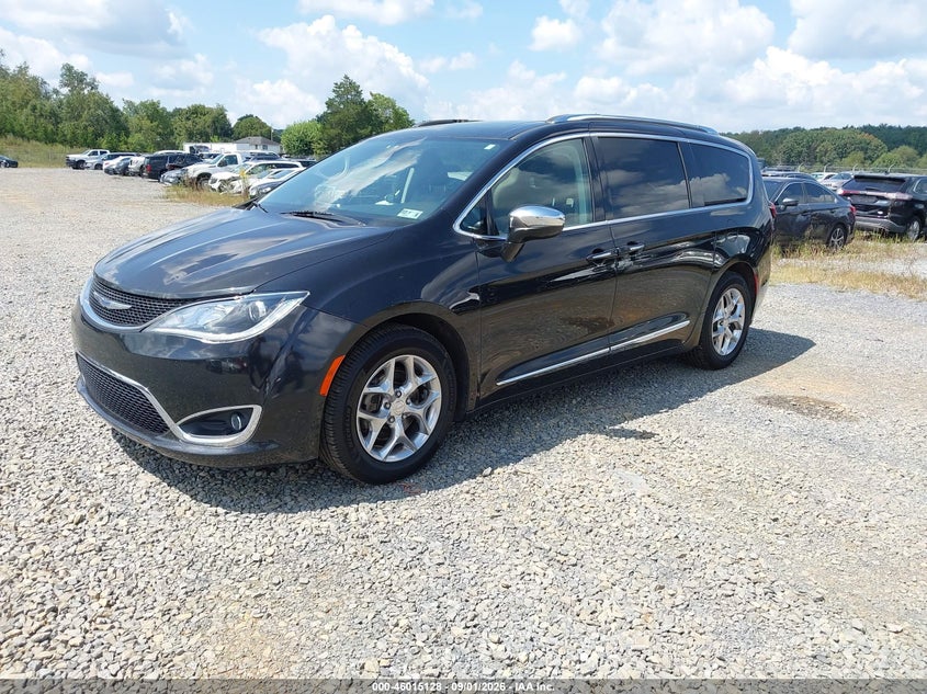 2019 CHRYSLER PACIFICA auction photo 2