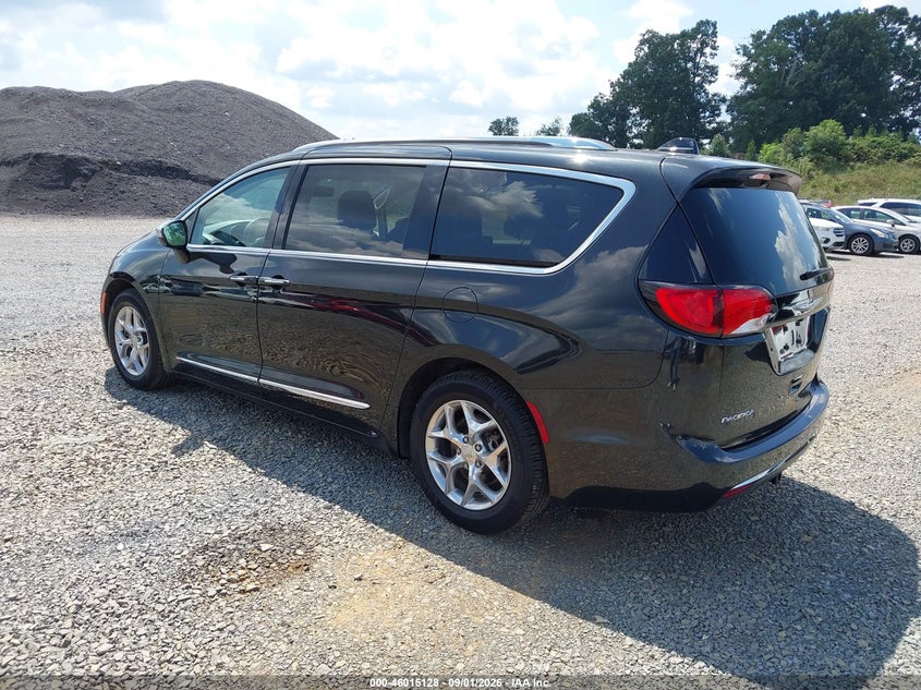 2019 CHRYSLER PACIFICA auction photo 3