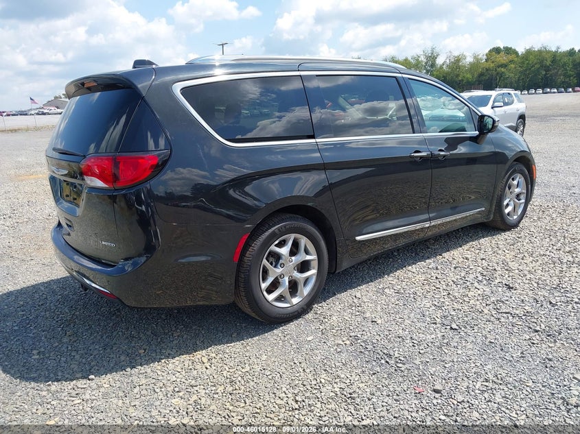 2019 CHRYSLER PACIFICA auction photo 4