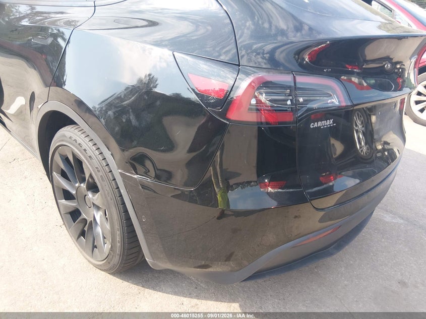 2021 TESLA MODEL Y auction photo 6
