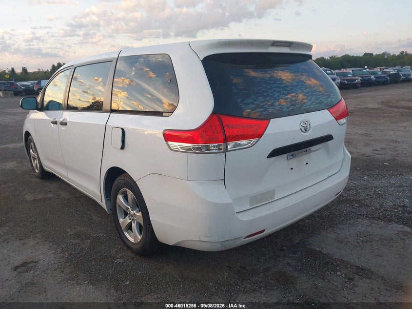 Vin: 5tdzk3dc1ds313293, lot: 46514647, toyota sienna l v6 7 passenger 20133