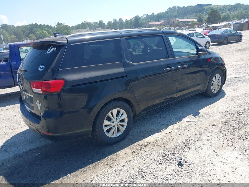 2016 KIA SEDONA auction photo 4