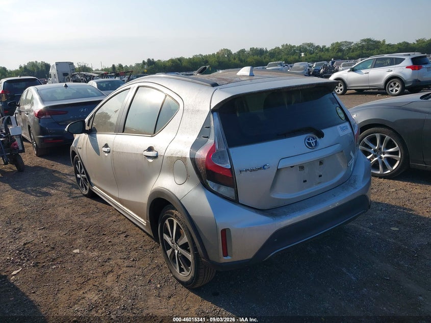 2018 TOYOTA PRIUS C auction photo 3