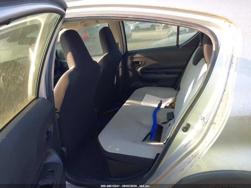 2018 TOYOTA PRIUS C auction photo 8