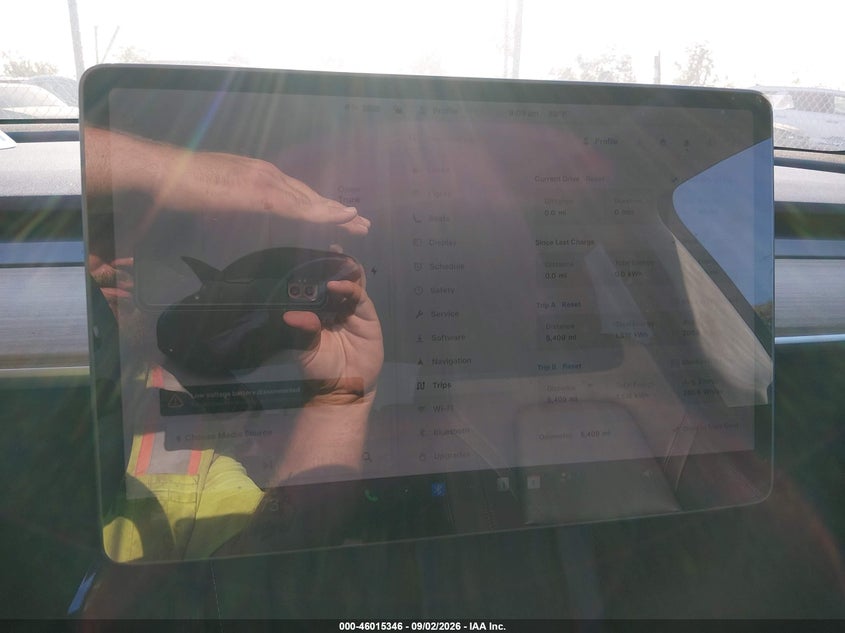 TESLA MODEL Y 2025 VIN 7SAYGDED2SF227571