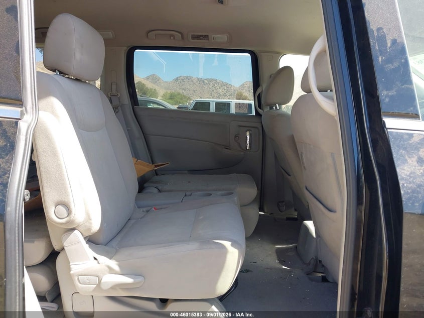 2015 NISSAN QUEST auction photo 8
