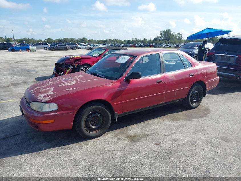 1994 TOYOTA CAMRY auction photo 2