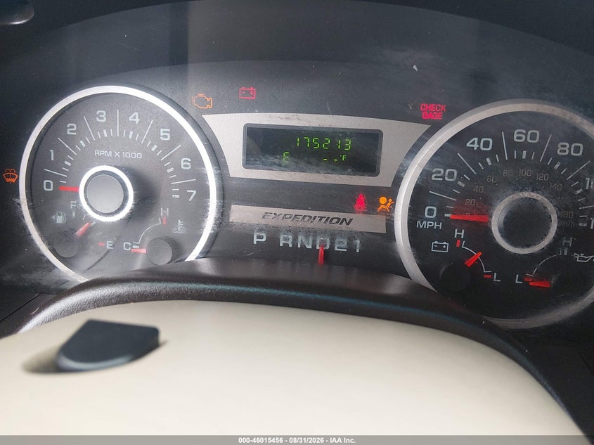 FORD EXPEDITION 2005 VIN 1FMPU17525LA08564