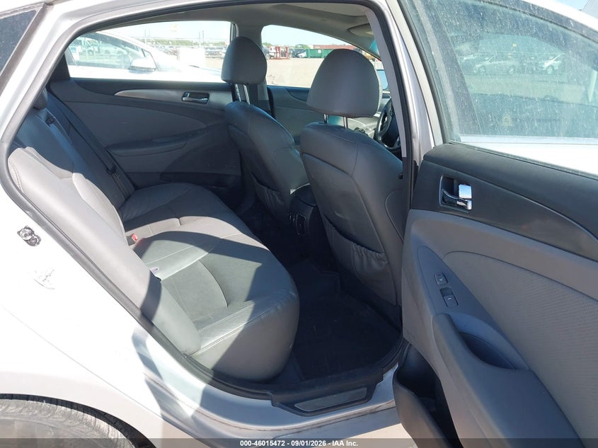 2011 HYUNDAI SONATA HYBRID auction photo 8