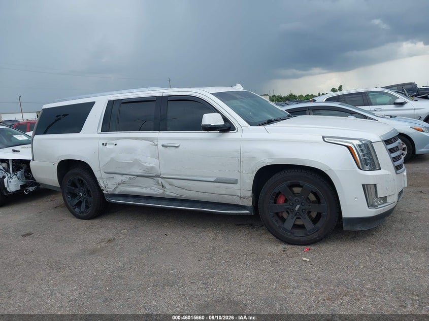 CADILLAC ESCALADE ESV - zdjęcie 13