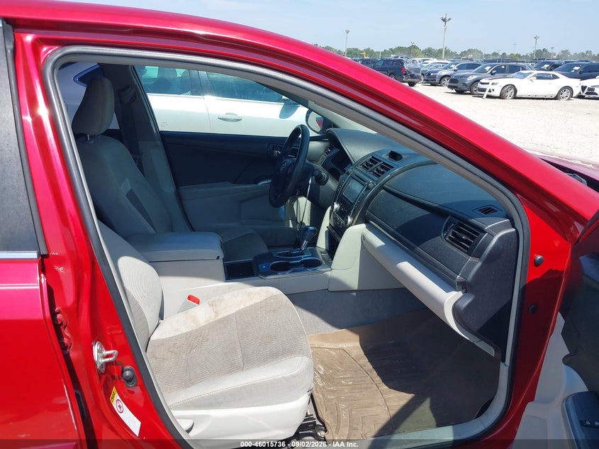 2014 TOYOTA CAMRY HYBRID auction photo 5