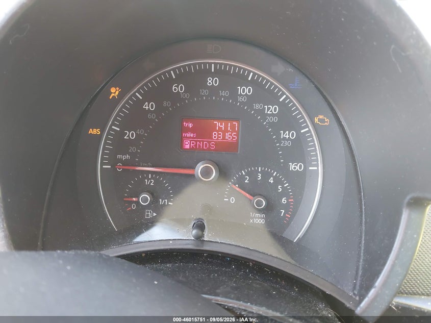 2006 VOLKSWAGEN NEW BEETLE auction photo 7