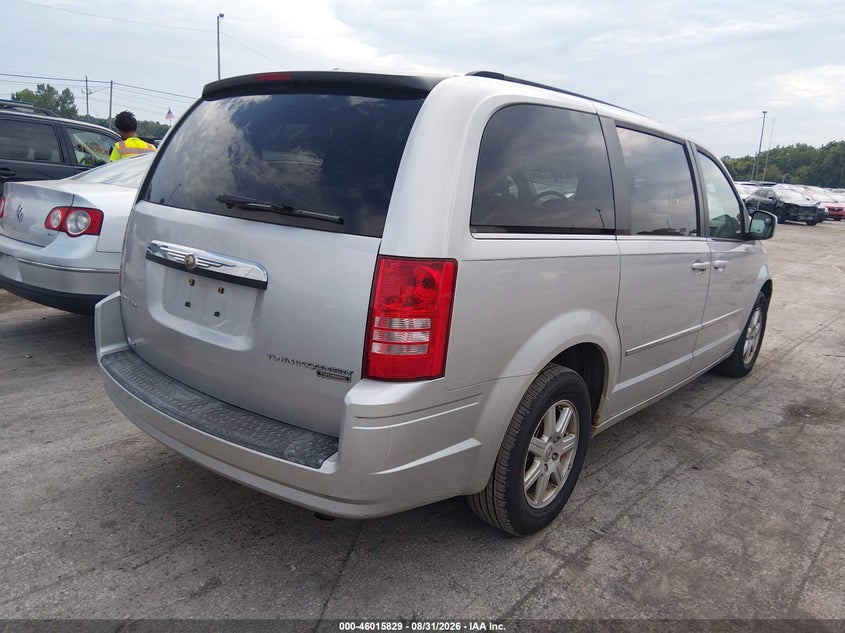 CHRYSLER TOWN & COUNTRY 2010 VIN 2A4RR5D14AR413411