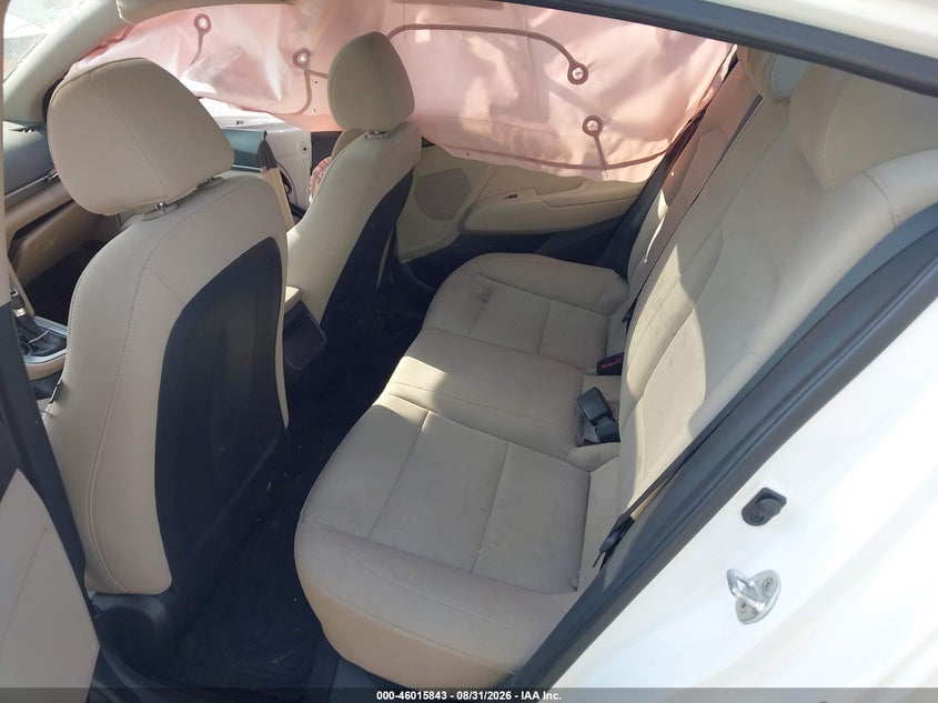 2018 HYUNDAI ELANTRA auction photo 8