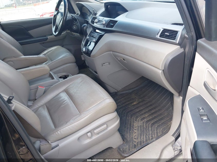 2011 HONDA ODYSSEY auction photo 5