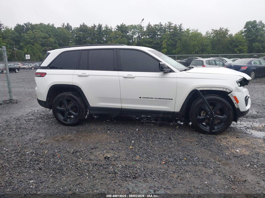JEEP GRAND CHEROKEE - zdjęcie 13