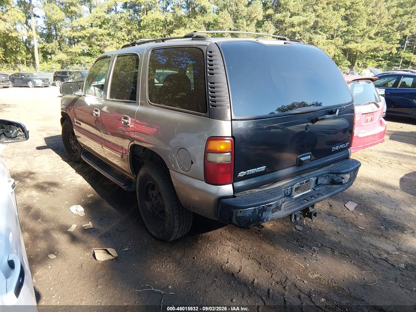2002 CHEVROLET TAHOE auction photo 3