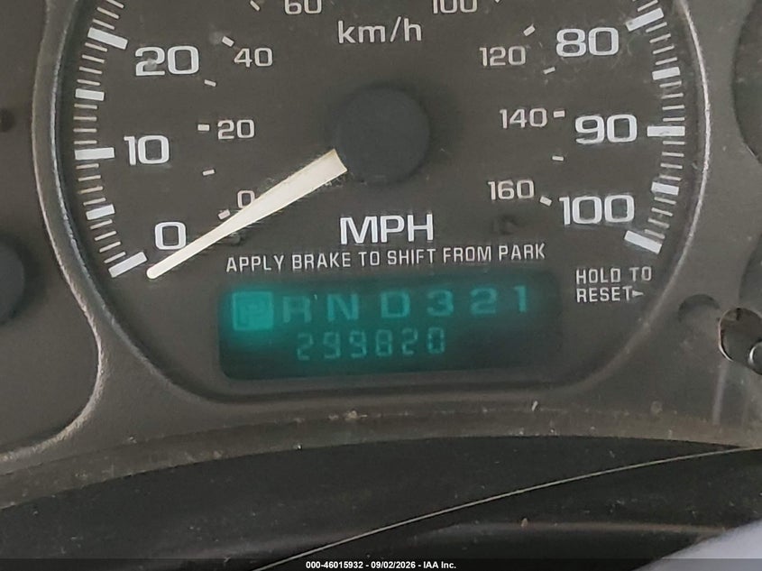 2002 CHEVROLET TAHOE auction photo 7