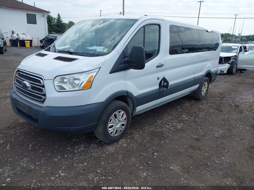 2015 FORD TRANSIT-350 auction photo 2