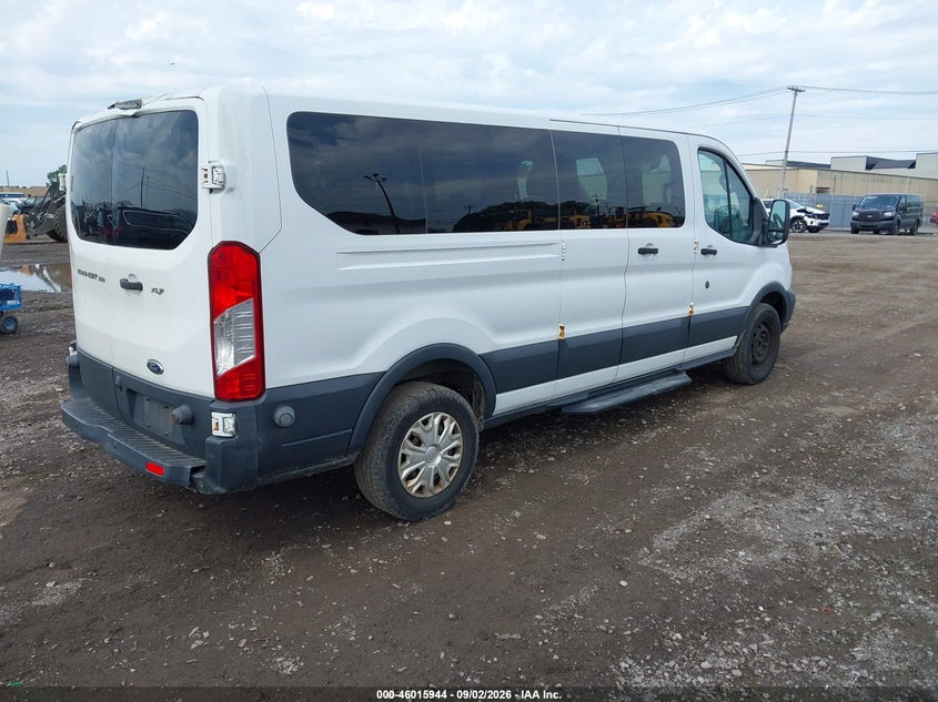 2015 FORD TRANSIT-350 auction photo 4