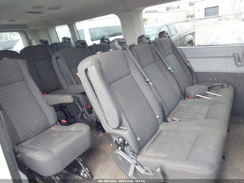 2015 FORD TRANSIT-350 auction photo 8