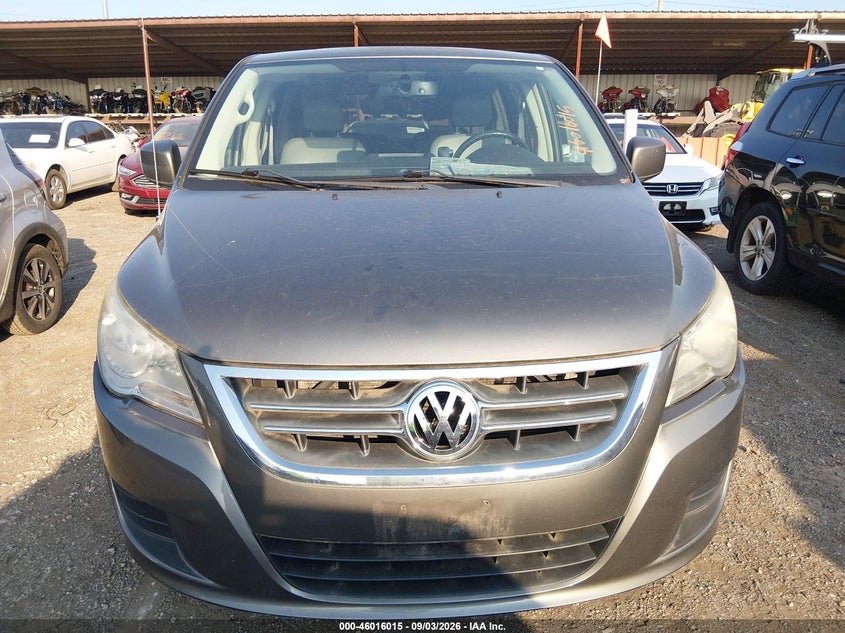2010 VOLKSWAGEN ROUTAN auction photo 6
