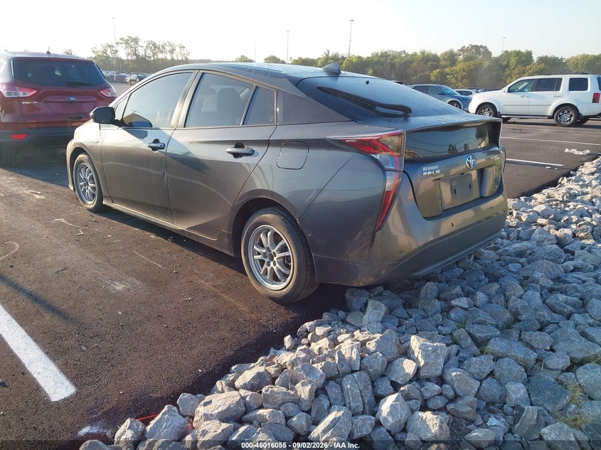 2017 TOYOTA PRIUS auction photo 3
