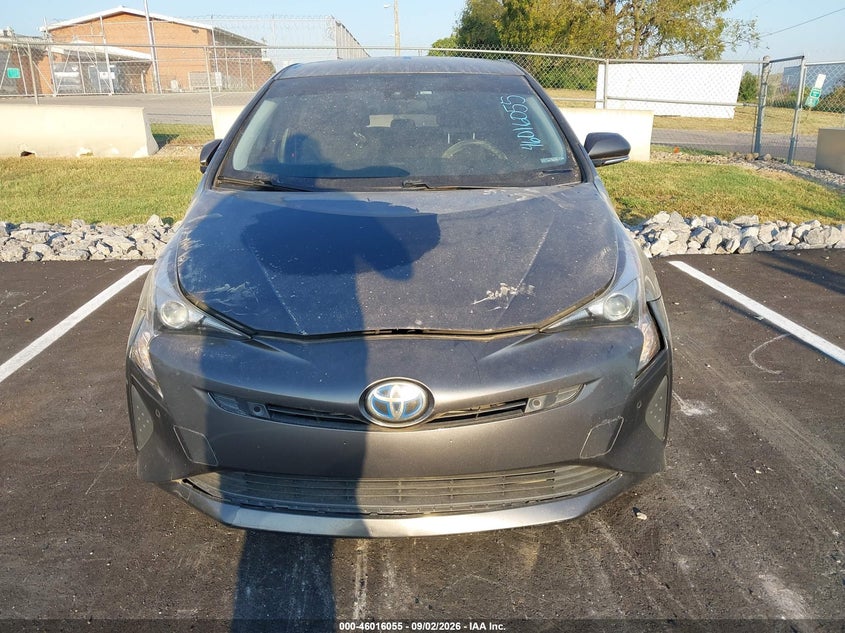2017 TOYOTA PRIUS auction photo 6