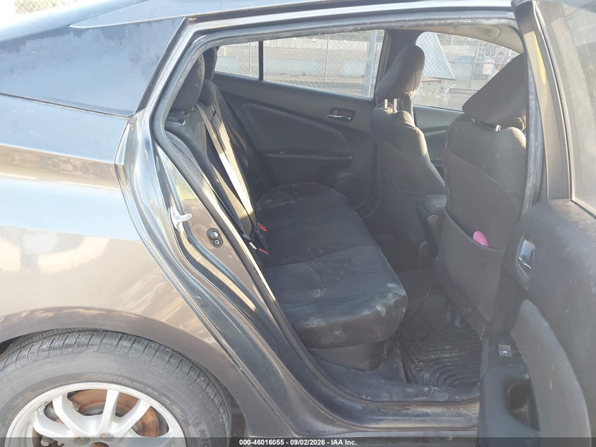 2017 TOYOTA PRIUS auction photo 8