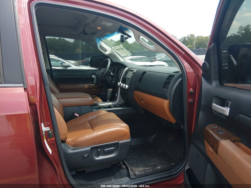 2010 TOYOTA TUNDRA auction photo 5