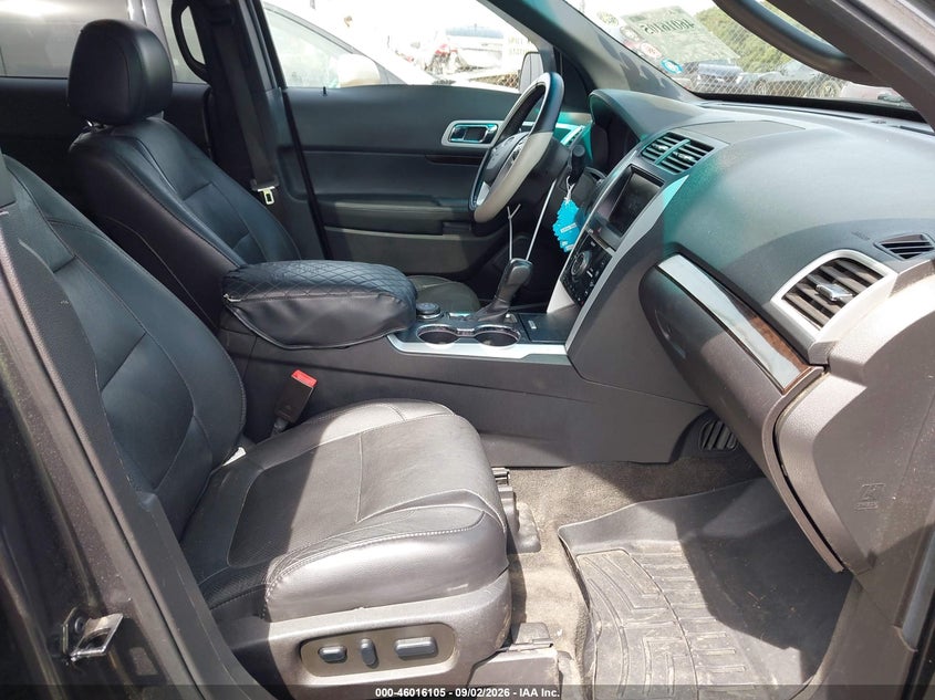 2015 FORD EXPLORER auction photo 5