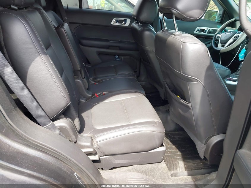 2015 FORD EXPLORER auction photo 8