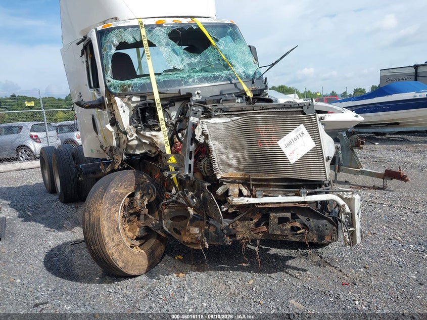 2022 INTERNATIONAL LT auction photo 1