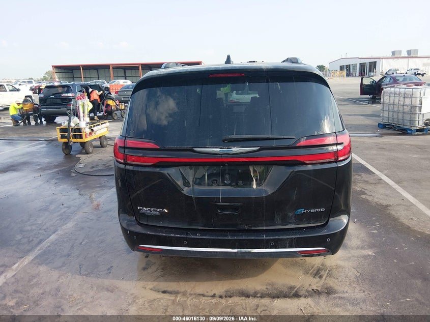 2021 Chrysler Pacifica (VIN: 2C4RC1S76MR535635)